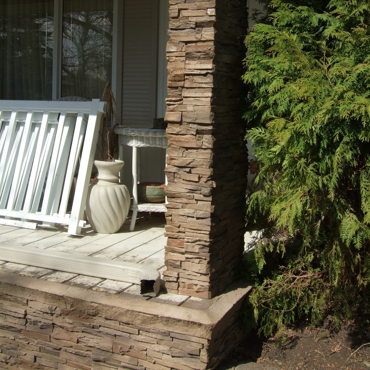 Faux Stacked Stone Pillar Panel - Light Brown